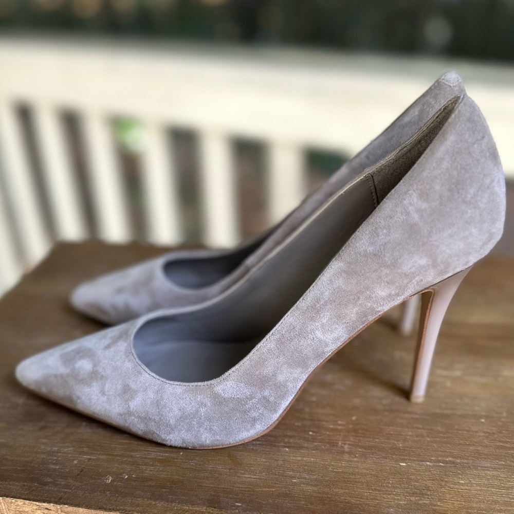 WHBM Taupe/Gray 4’ Suede Heels-EUC